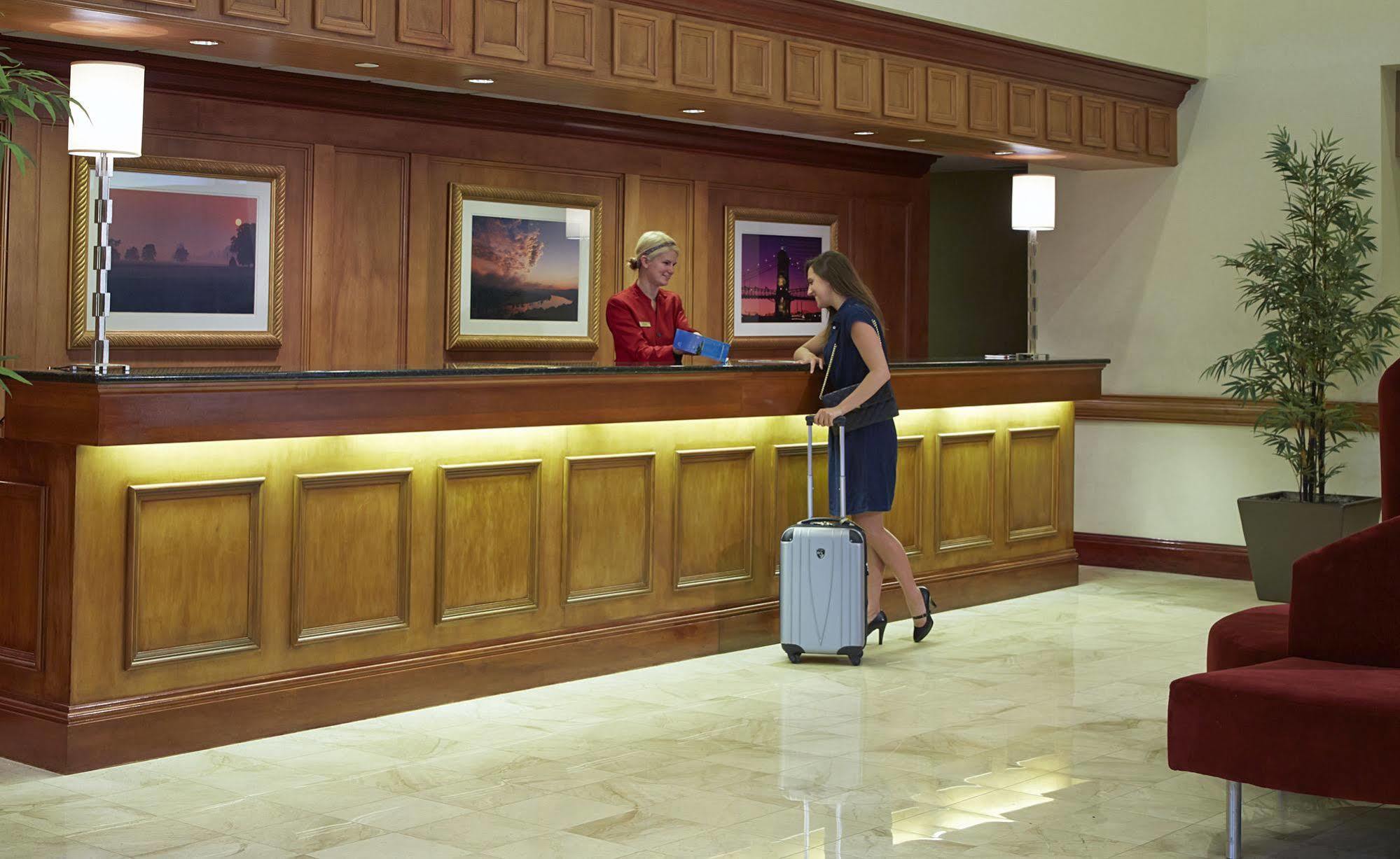Columbus Airport Marriott Hotel Eksteriør billede